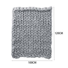 Load image into Gallery viewer, Livingandhome Chunky Knit Throw Blanket Handwoven Home Decor