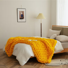 Load image into Gallery viewer, Livingandhome Handwoven Chunky Knit Throw Blanket for Home Decor