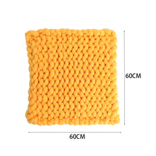 Load image into Gallery viewer, Livingandhome Handwoven Chunky Knit Throw Blanket for Home Decor