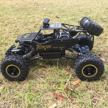 Load image into Gallery viewer, 4WD Climbing Drift Off-Road Monster Truck Toy Living and Home