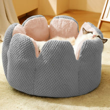 Load image into Gallery viewer, Petal Shape Pet Nest for Cats and Dogs Living and Home