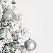 Load image into Gallery viewer, Livingandhome 36 Pieces Xmas Ball Ornament Christmas Tree Deluxe Bauble Set, CD0337