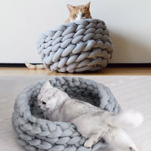 Load image into Gallery viewer, Woven Pet Sleeping Bed Small Cat Dog Basket Bed Knitting Nest