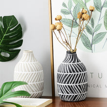 Load image into Gallery viewer, Judkins 20Cm Ceramic Table Vase