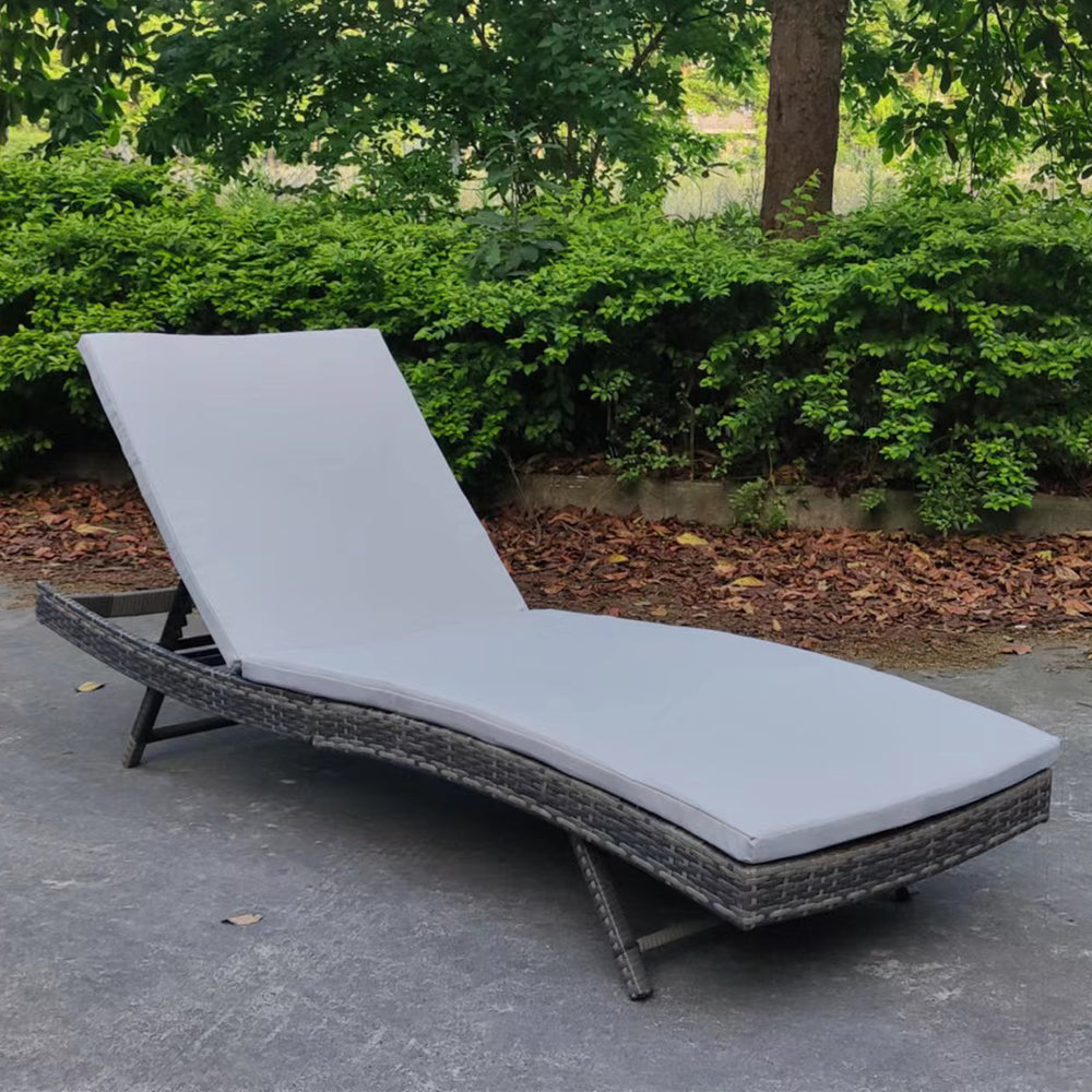 Adjustable Outdoor Wicker Sun Lounger Cushioned Recliner, PM1084