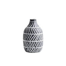 Load image into Gallery viewer, Judkins 20Cm Ceramic Table Vase
